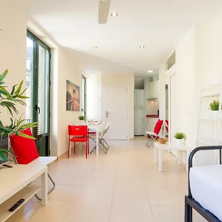 Apartment 4 Balconies To Picasso Museum *