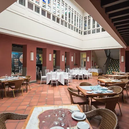 4 Balconies To Picasso Museum Malaga